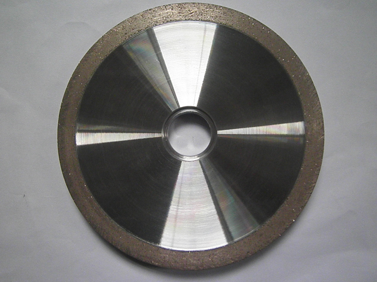 金刚石陶瓷砂轮_杯型陶瓷金刚石砂轮