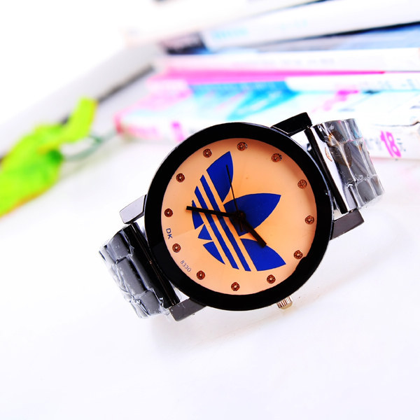 供应新款个性时尚三叶草男士钢带手表 广州厂家批发161633