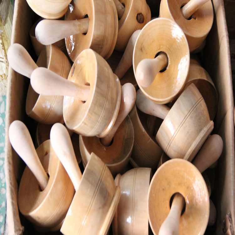 厂家供应胡椒研磨器 木质胡椒碾子 椒盐研磨器 平均直径8厘米