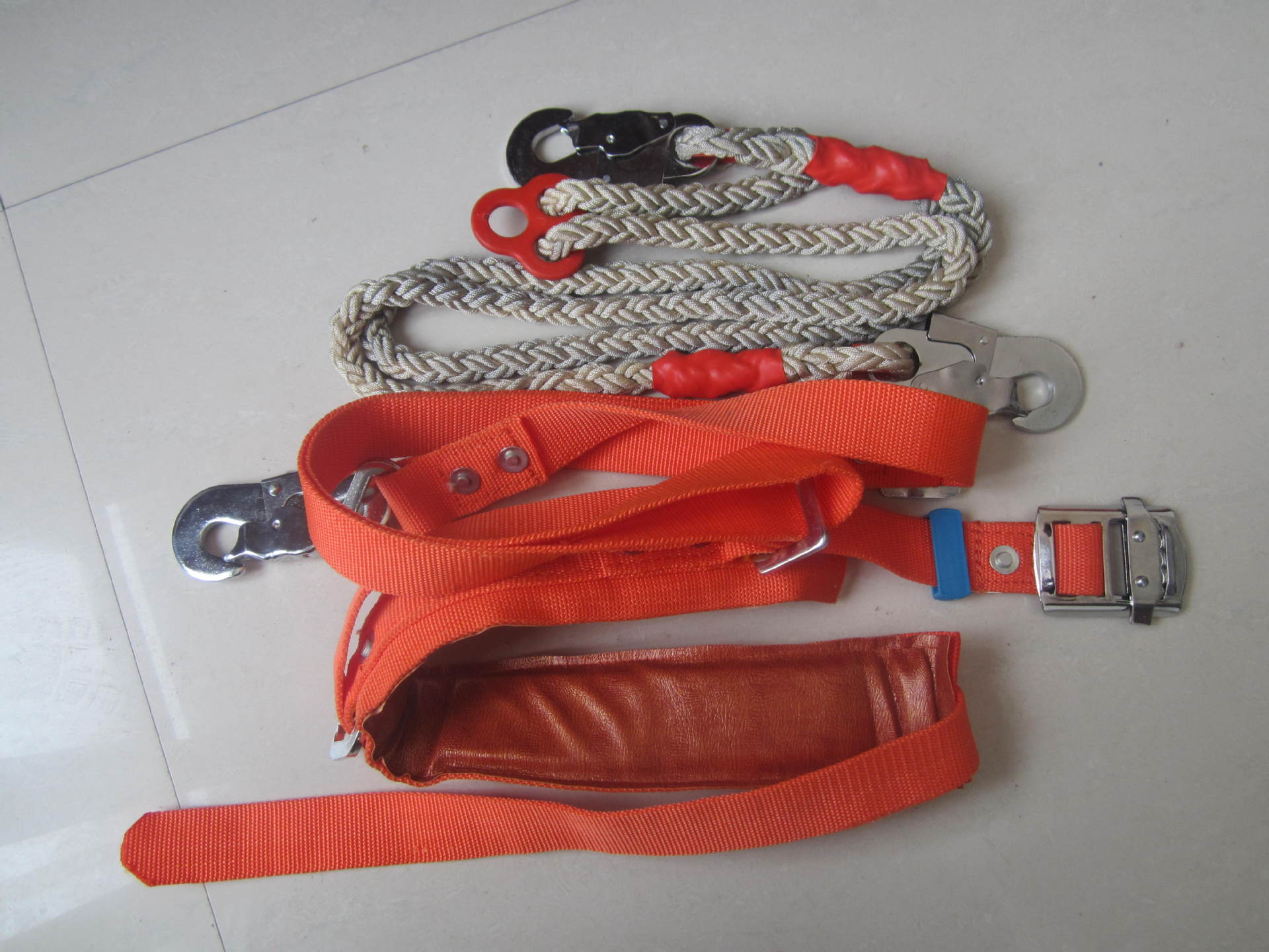 厂家直销 双保险 双背 全身电工安全带