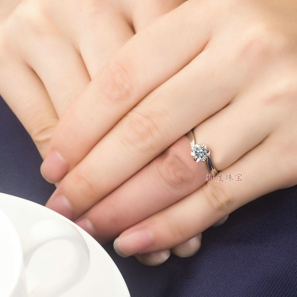 正品sona原色钻戒23分pt950印记 周大福款钻戒 花瓣戒指 七夕礼物