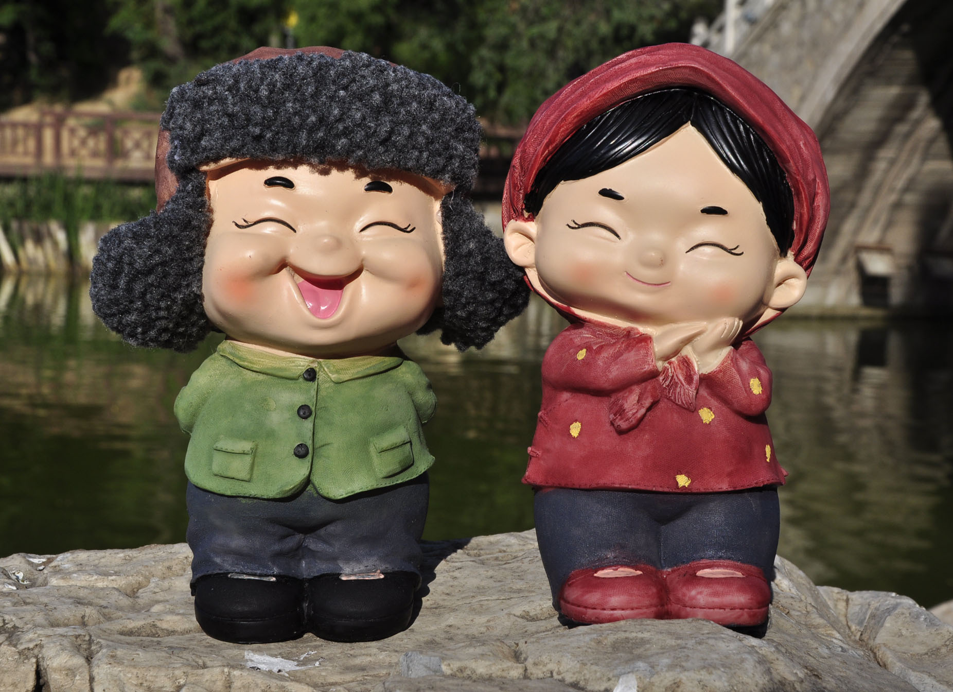 正品东北小夫妻 实用婚庆礼品摆件家居饰品创意新房摆设存钱罐