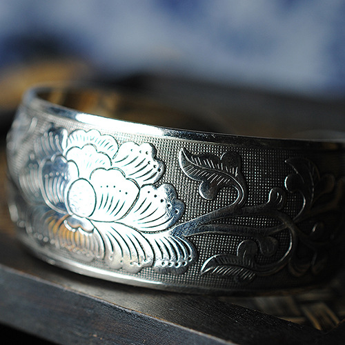 民族风复古饰品批发原创复古手工中国风苗银花纹手镯女12053