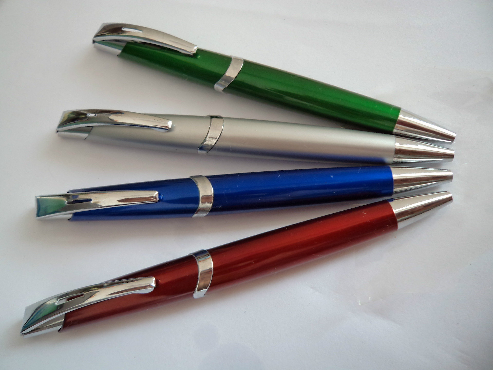 塑料圆珠笔 广告笔 办公用笔 圆珠笔批发 可来样加工定制log