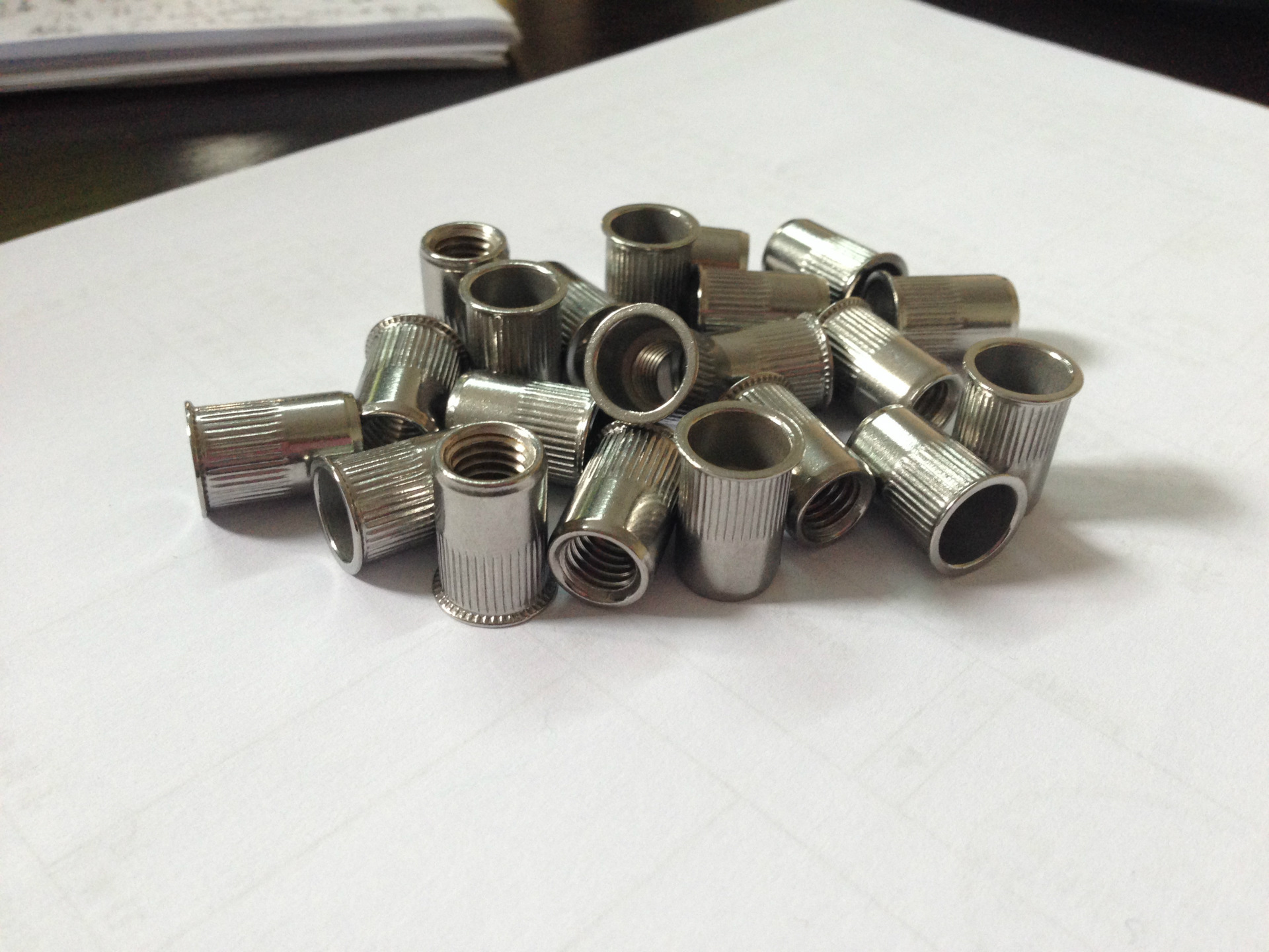 304 m6 公司专业经营不锈钢,铁,铝拉(钉)帽(又称铆螺母,瞬间拉帽)等