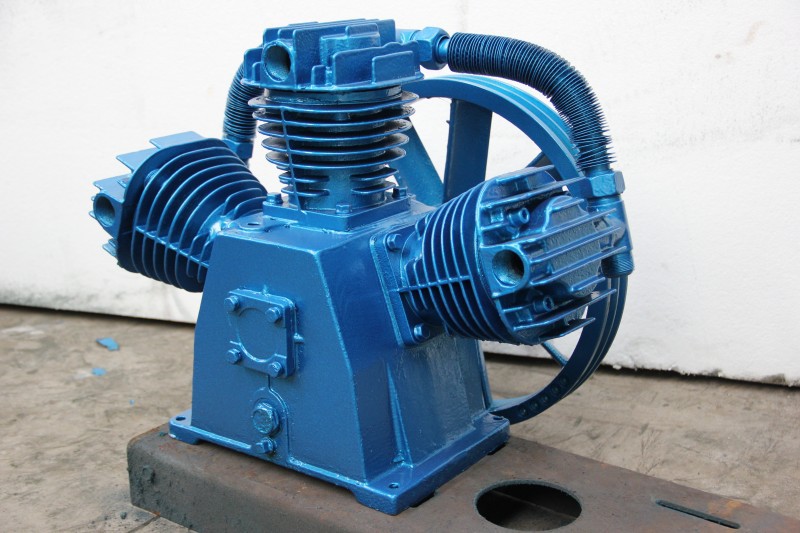 三,我司经营各种空压机的整机,主机,空压机配件批发与销售,欢迎各位