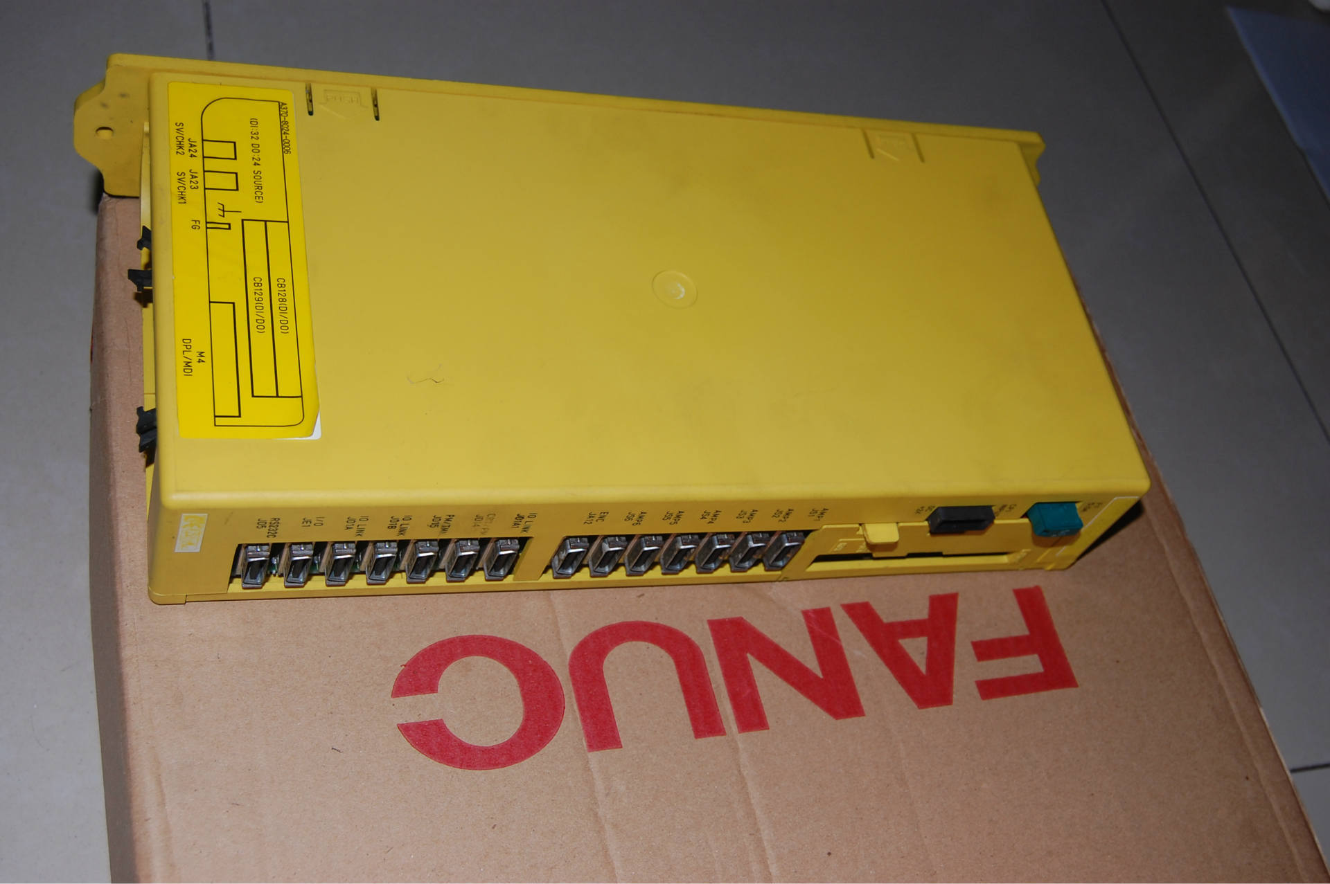 特价供应fanuc 发那科伺服放大器 a02b-0211-b501