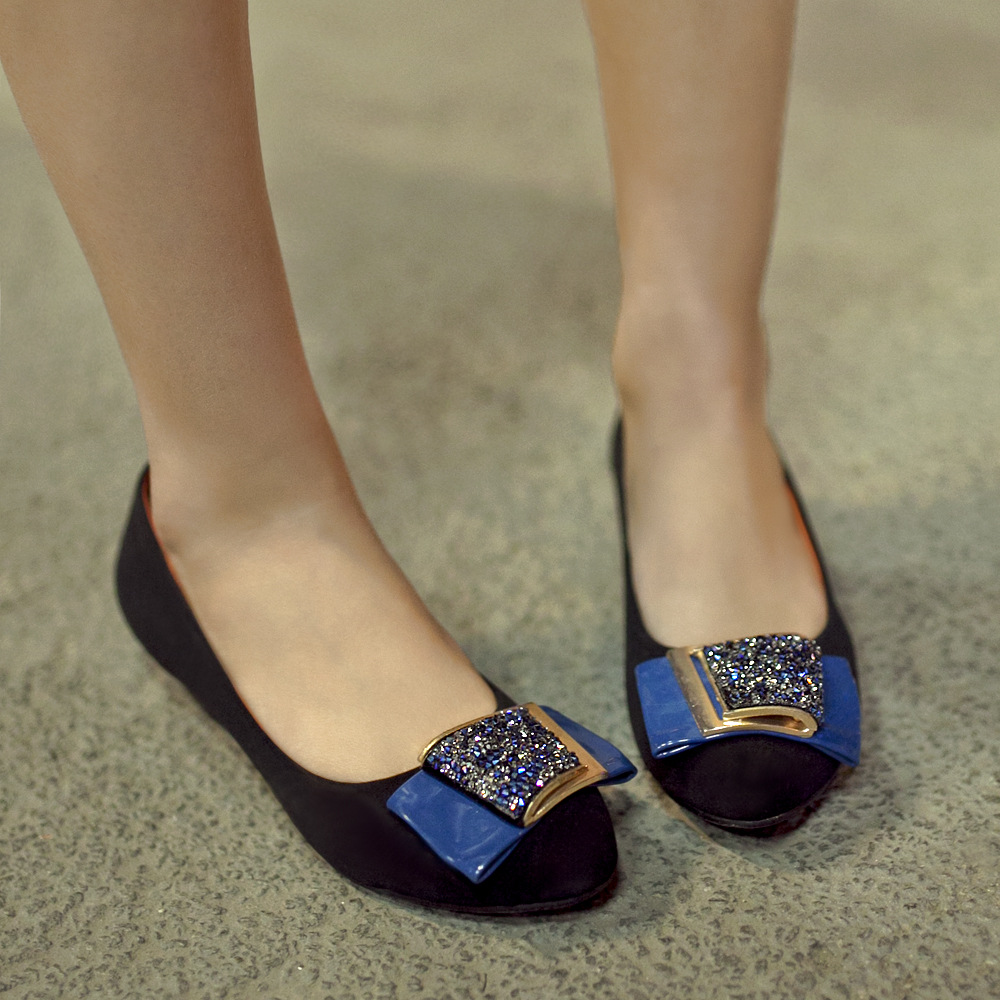 新款名媛气质水钻装饰坡跟单鞋坡跟鞋简约圆头低跟鞋子