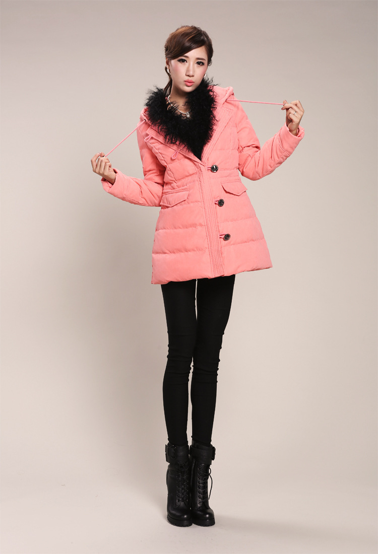 服装配饰 女装 女式羽绒服 13秋冬新款桃皮绒面滩羊毛领可卸连帽修身