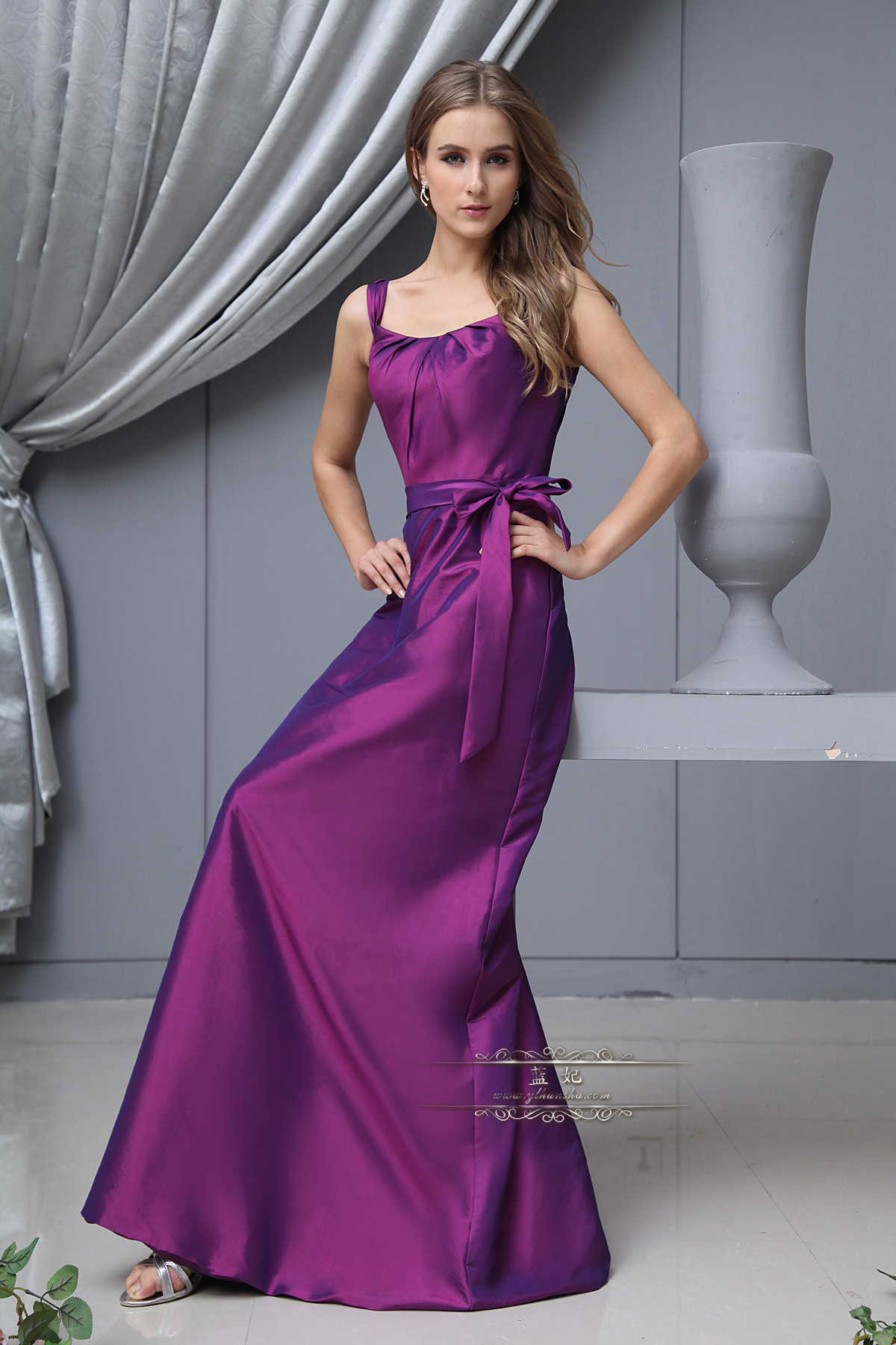 婚纱礼服 新款2013显瘦双肩礼服长款 敬酒晚礼服紫色 量身定制