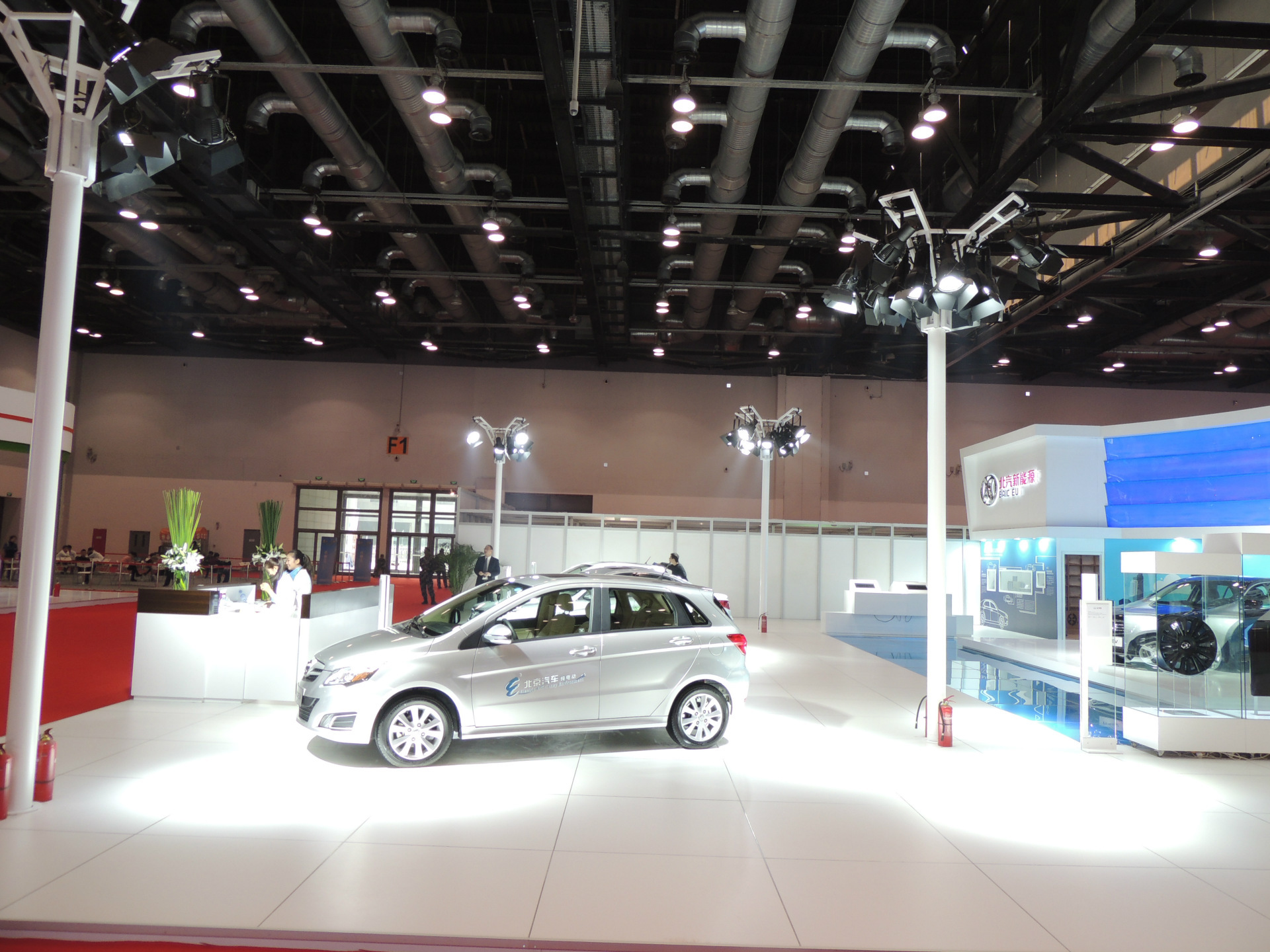 李学勇led车展灯,dmx车展灯,电子车展灯,带dmx的led300w车展灯