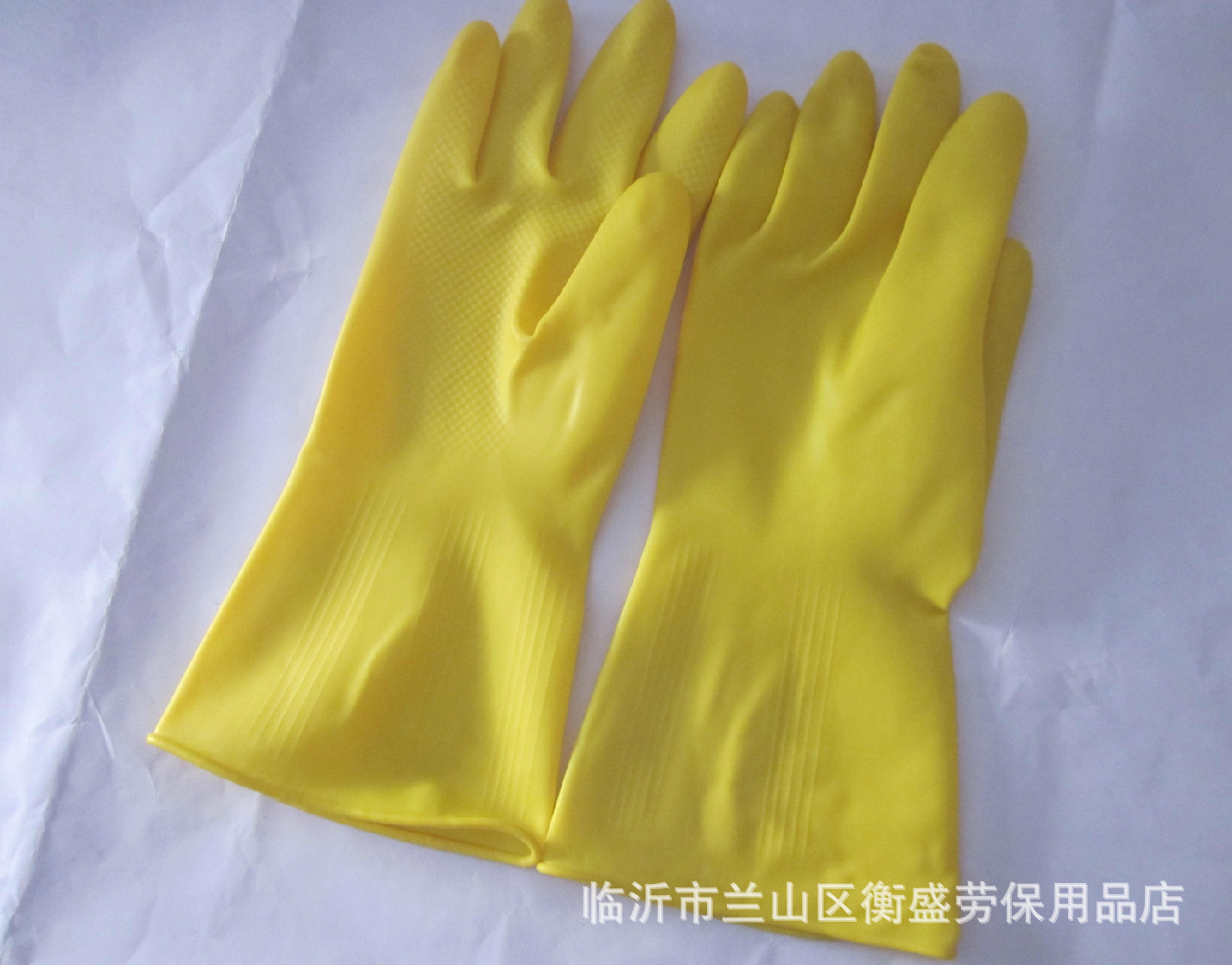 工业乳胶手套：从原料到产线的专业选型指南与市场深度解析