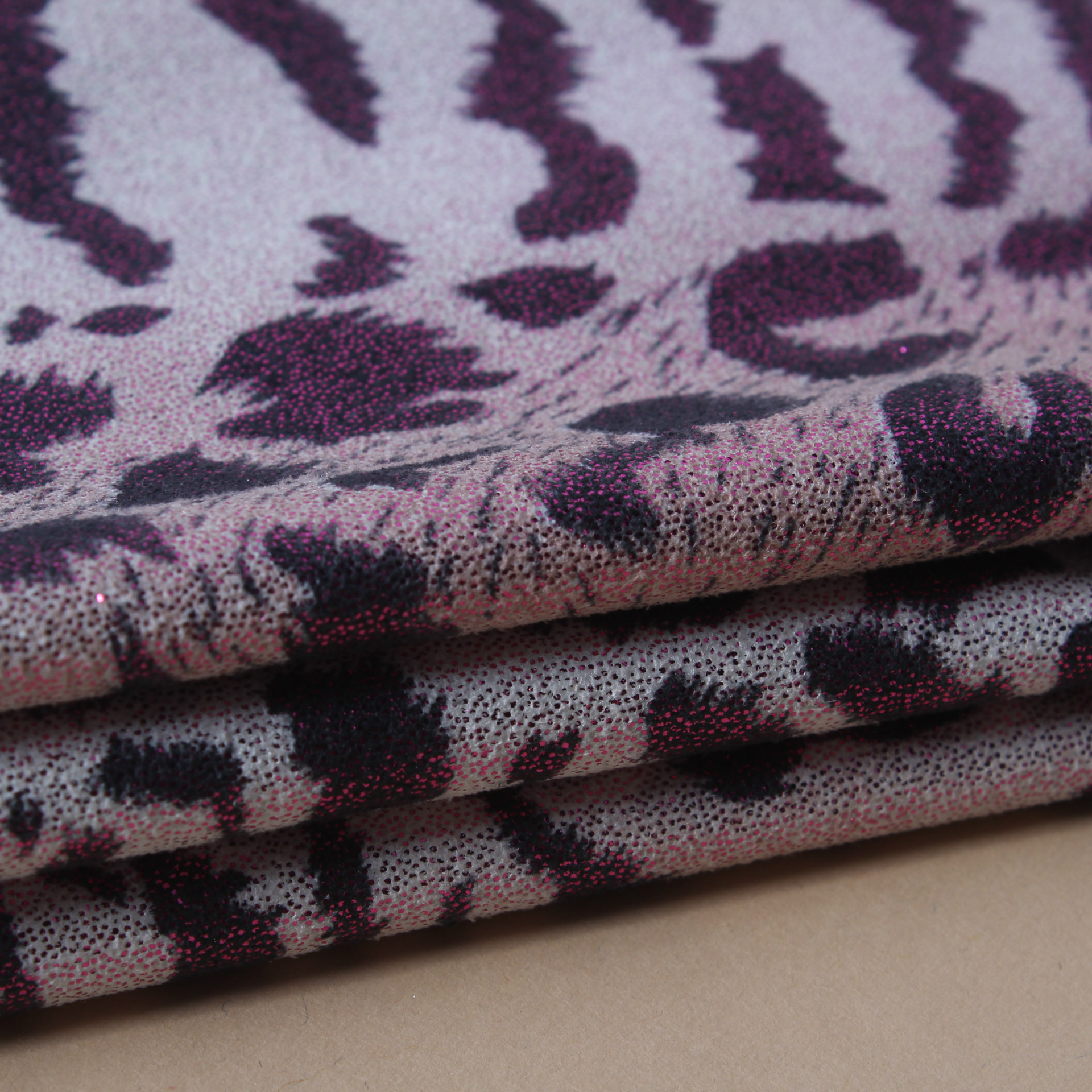 麂皮绒印花烫金