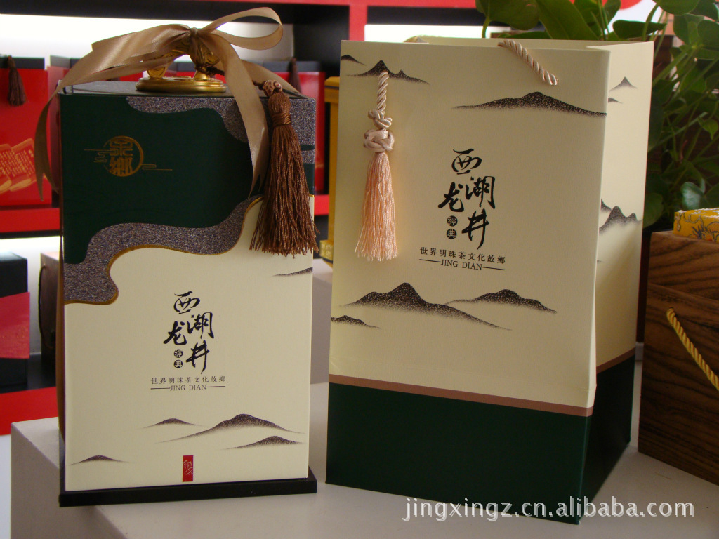 春风又绿江南岸—品味古今交织的诗意——西湖龙井茶