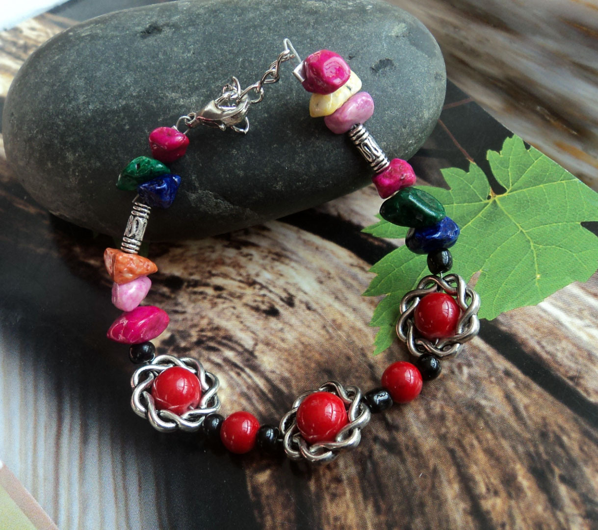 西域风情民族特色饰品五彩石松石手链厂家小额直批