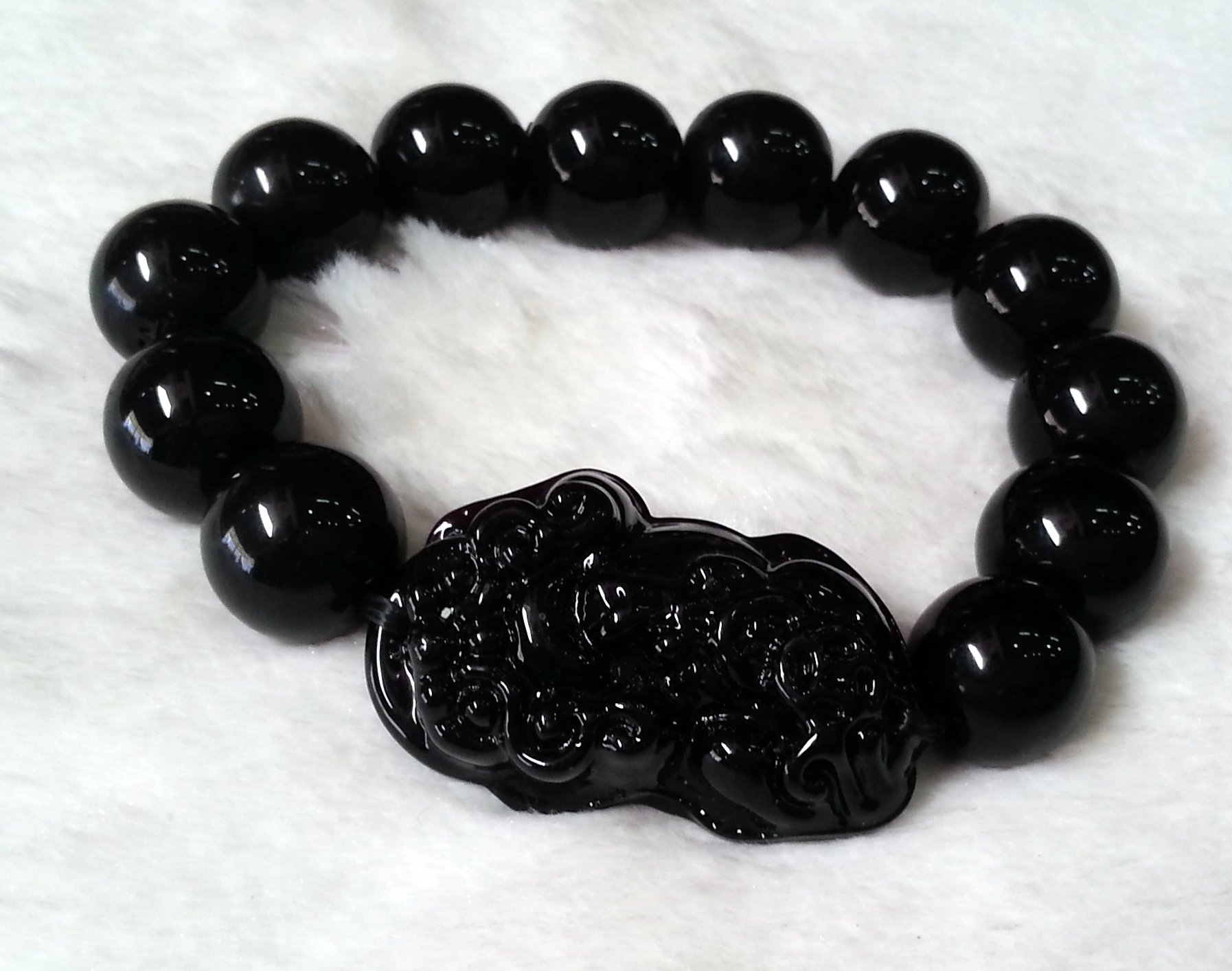 黑曜石的作用(黑曜石的作用和寓意)