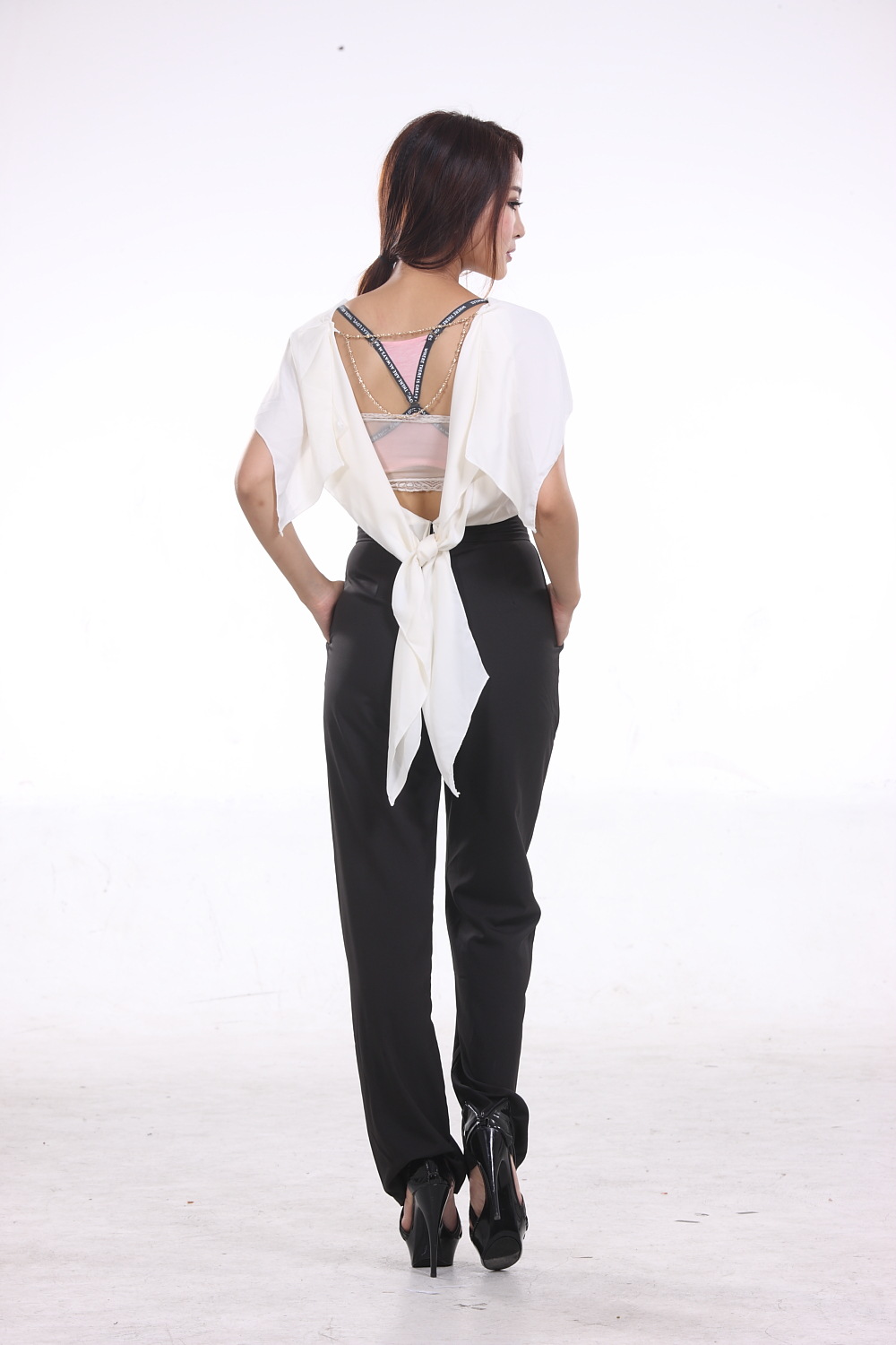 欧洲站 2013夏季新款 黑白拼接 露背蝴蝶结系带连体裤