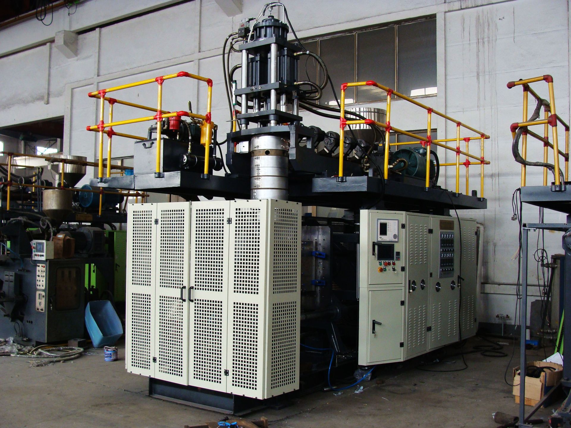 生产汽车油箱中空吹塑机 hwbs高效节能系列