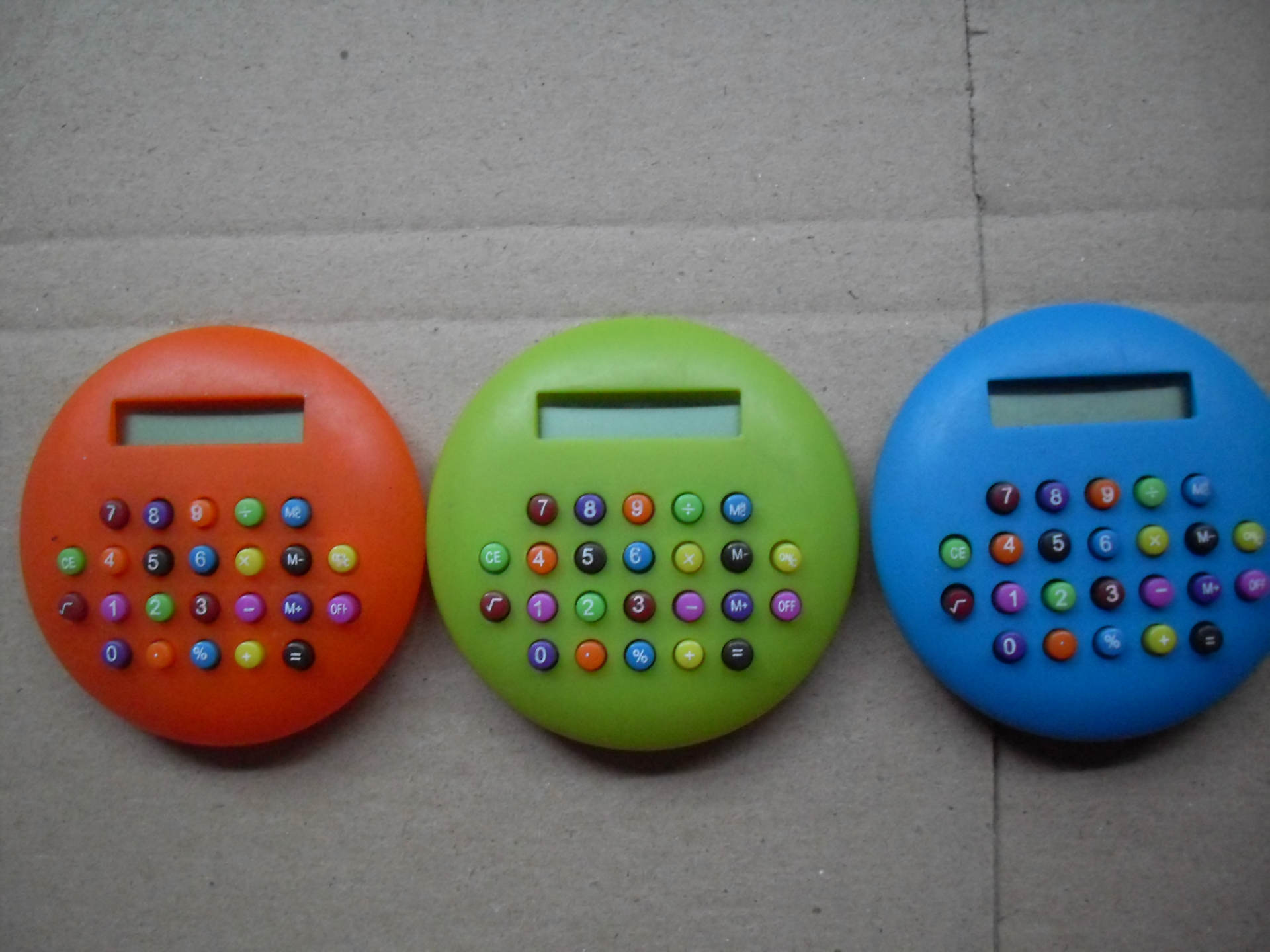 小矮人计算器迷你圆形彩色按键计算器八位显示计算器
