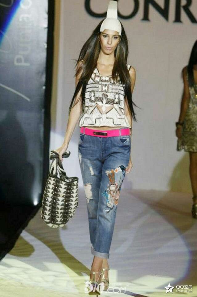 下架nt霓潮欧美女装13夏季新款 走秀款刺绣破洞牛仔裤 nt458