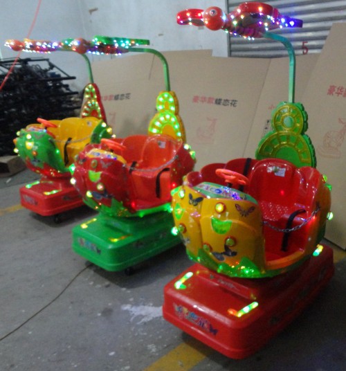 2013新款摇摆机 炫彩彩灯蝶恋花摇摇车