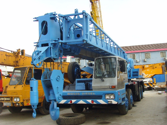 供应吊机.吊车.起重机.码头吊.港口吊.轮胎吊.