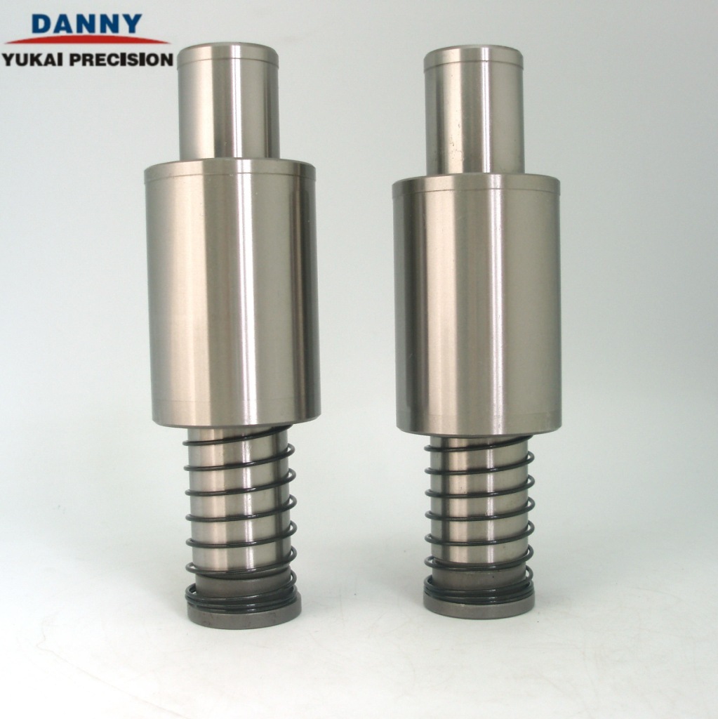 导柱组件 组件作用: 模具的上下型合模时起初始导向的作用     导柱