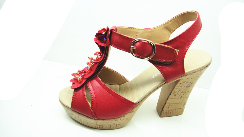 【2013真皮花朵粗跟女凉鞋】价格,厂家,图片,,广州市越秀区泊诗慕芬