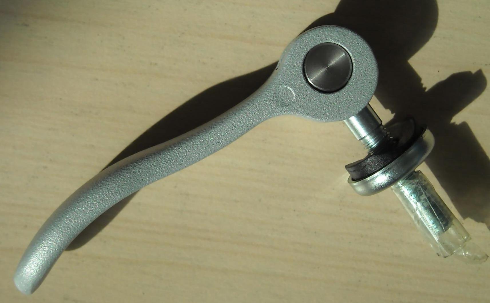 cam lever 带偏心凸轮的夹紧杆