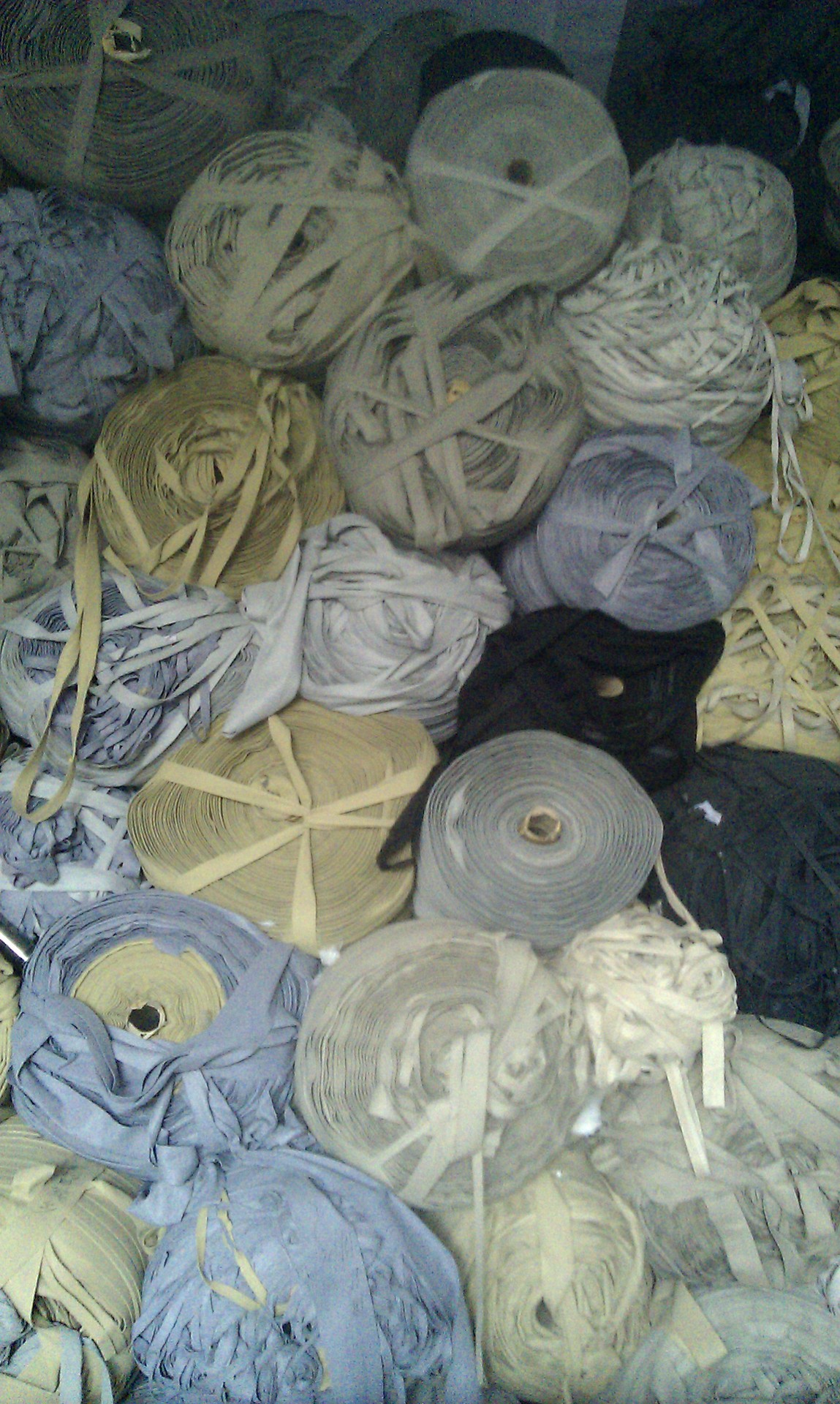 废化纤棉废化纤废料超低价销售_其他纺织废料_列表网