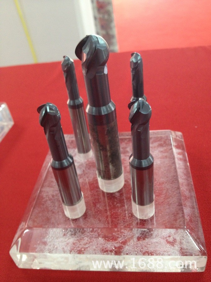 硬质合金刀具：在现代工业中的锋芒展现