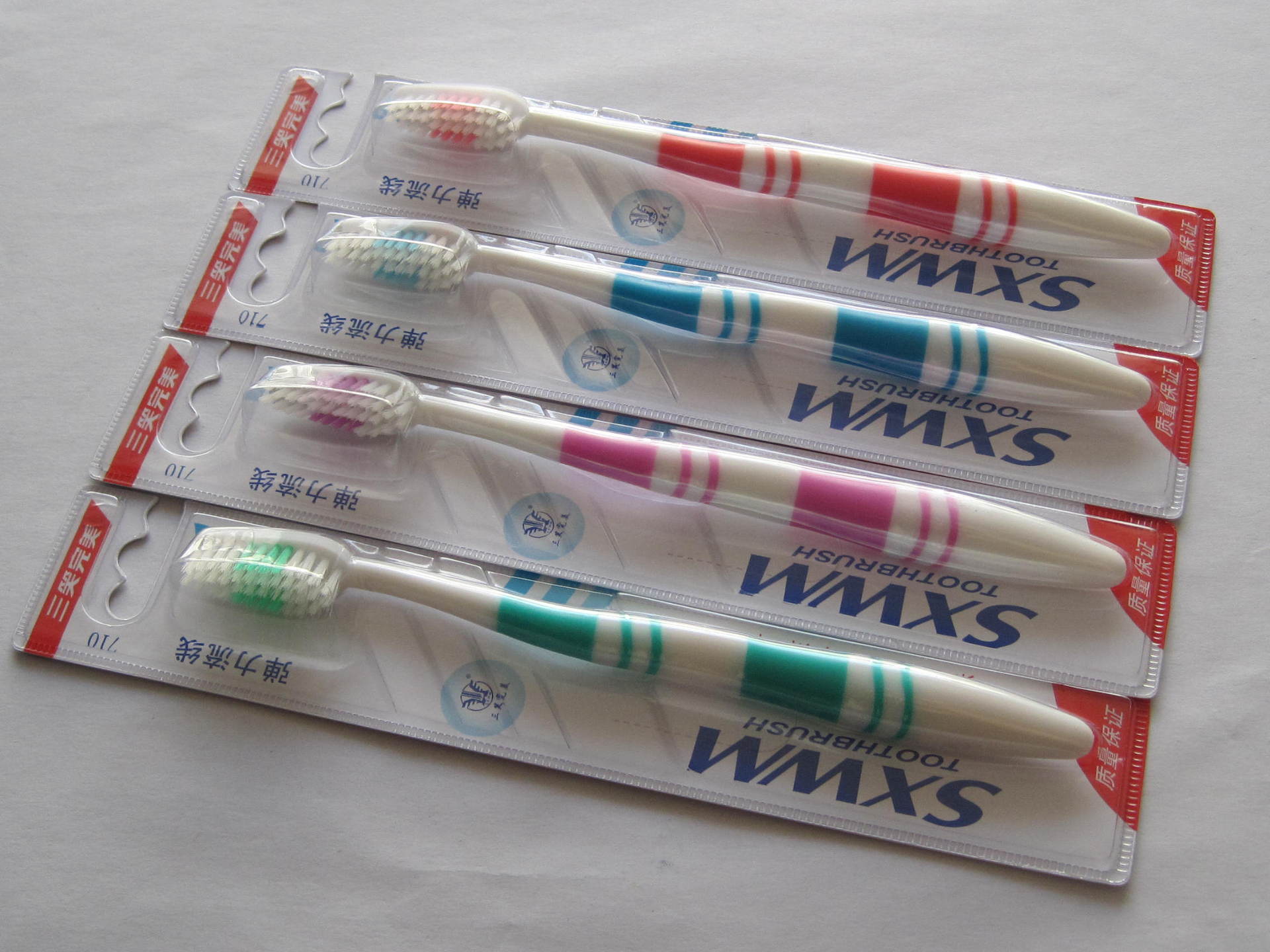 【批发代理 三笑完美成人牙刷 完美流线型 软毛牙刷 710】广东东莞批