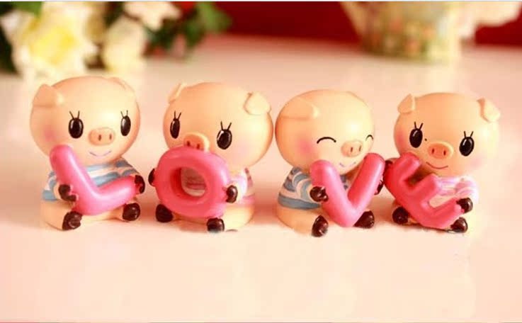 小猪汽车摆件 love猪 爱心猪 q版树脂可爱卡通 汽车摆件 一套4只