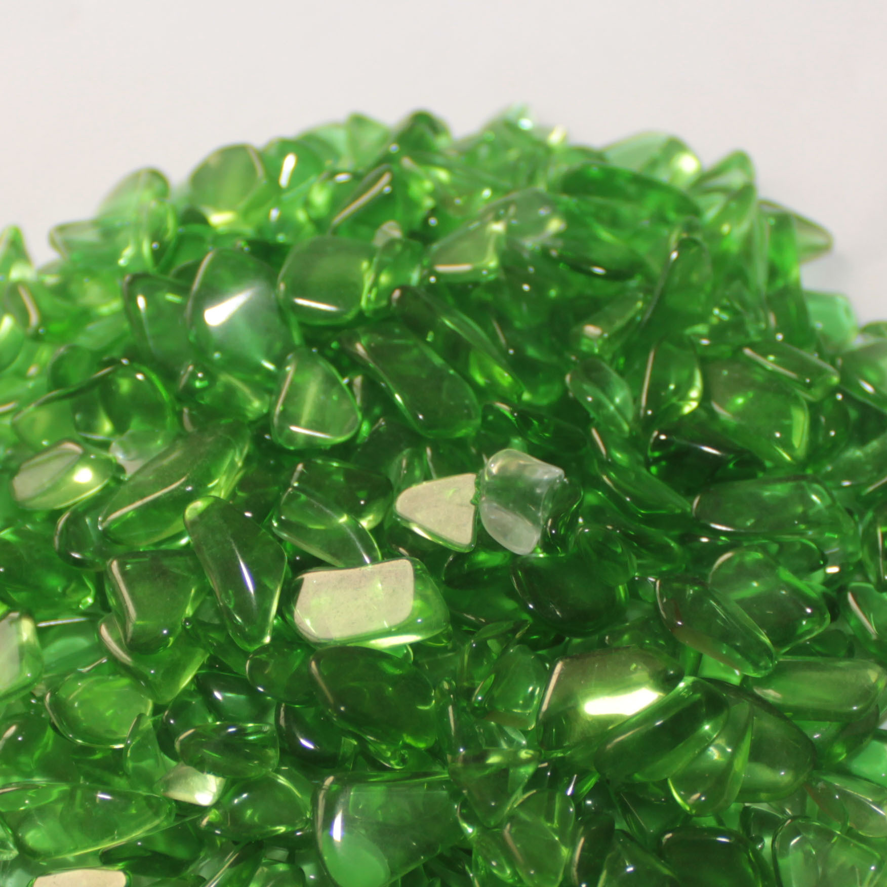 厂家批发供应精品绿琉璃碎石工艺倒角抛光(1袋100g) 消磁水晶