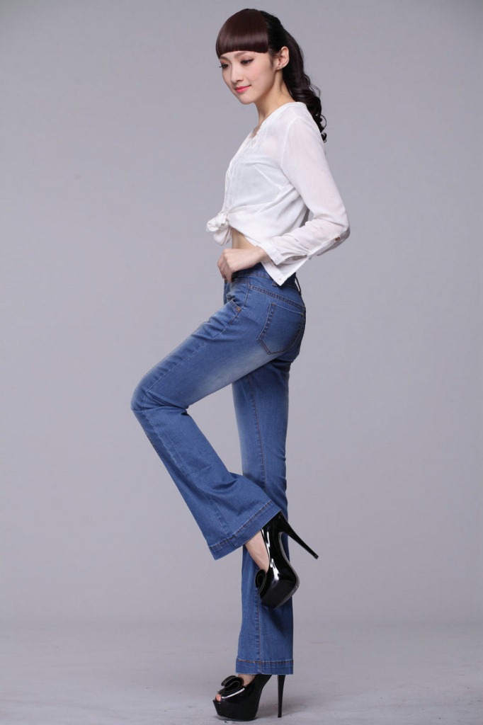 女式大喇叭裤韩版破骨喇叭牛仔裤宽松女装长裤子2013春夏新品批发图片