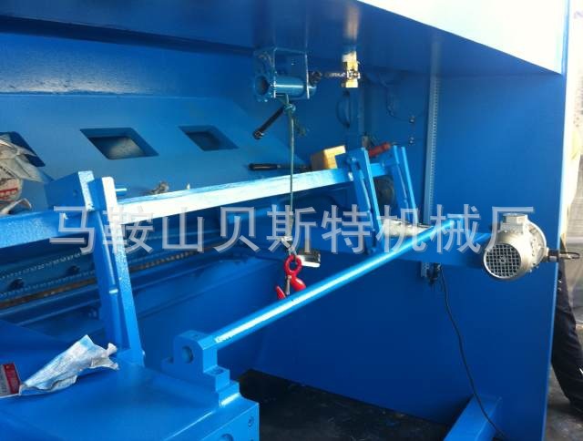 剪板快速机身钢板焊接选配数控装备贝斯特液压剪板机