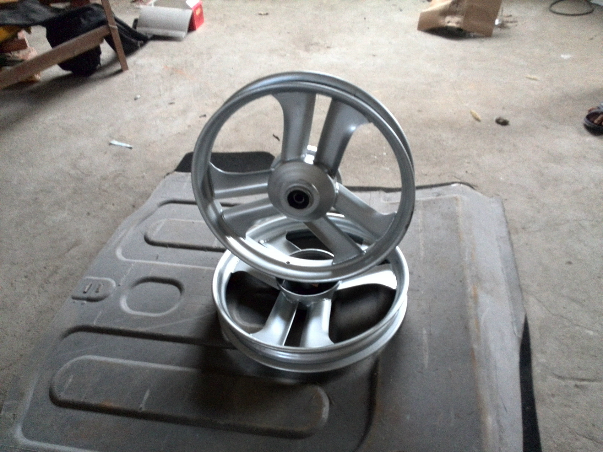 三轮电动车钢圈 三轮车钢圈 载重型钢圈