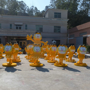 专业生产玻璃钢授权卡通工厂 玻璃钢加菲猫雕塑 广场大型公仔雕塑