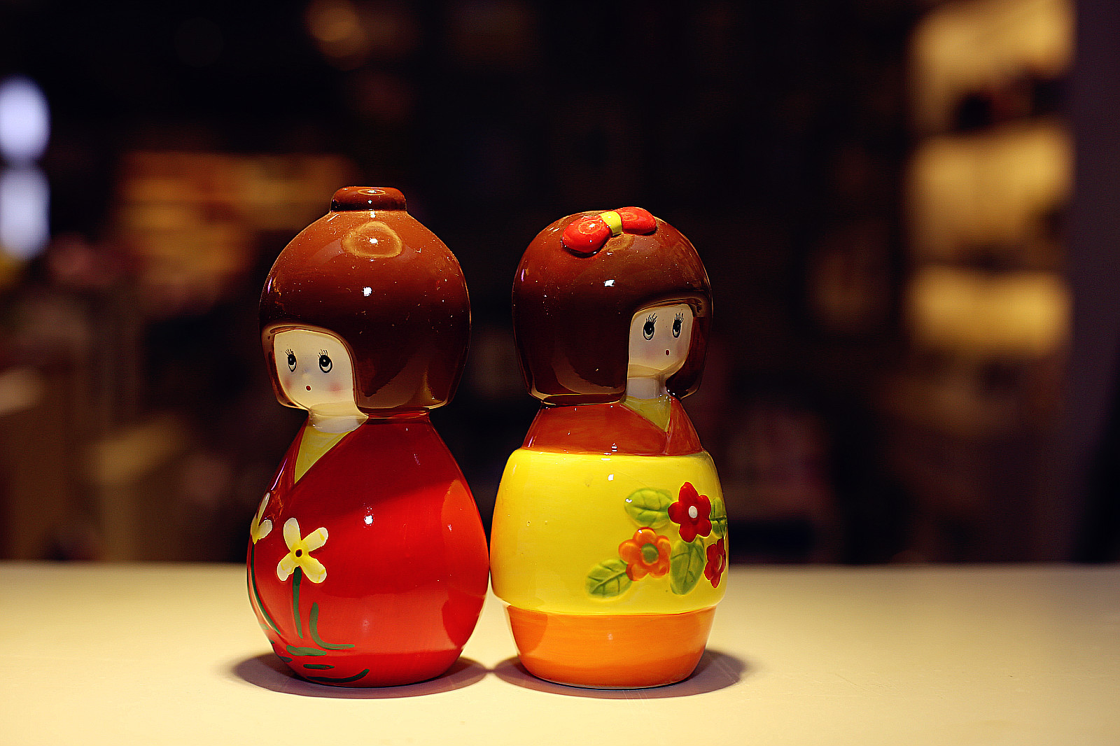 联惠家居埃米埃玛手绘陶瓷娃娃2.