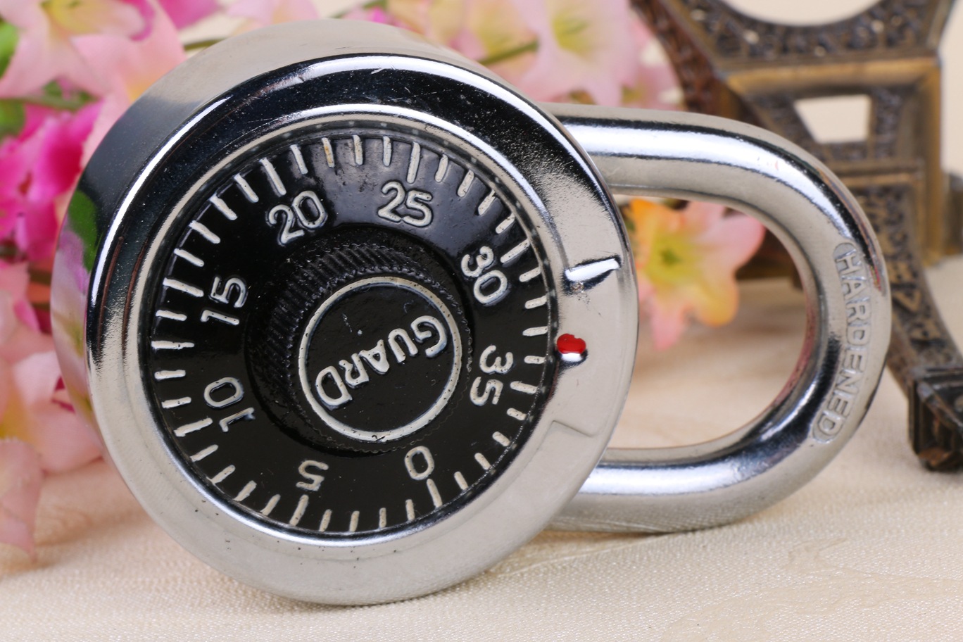 供应创意密码锁 转盘锁 箱包锁 圆形金属密码锁密码锁厂家批发