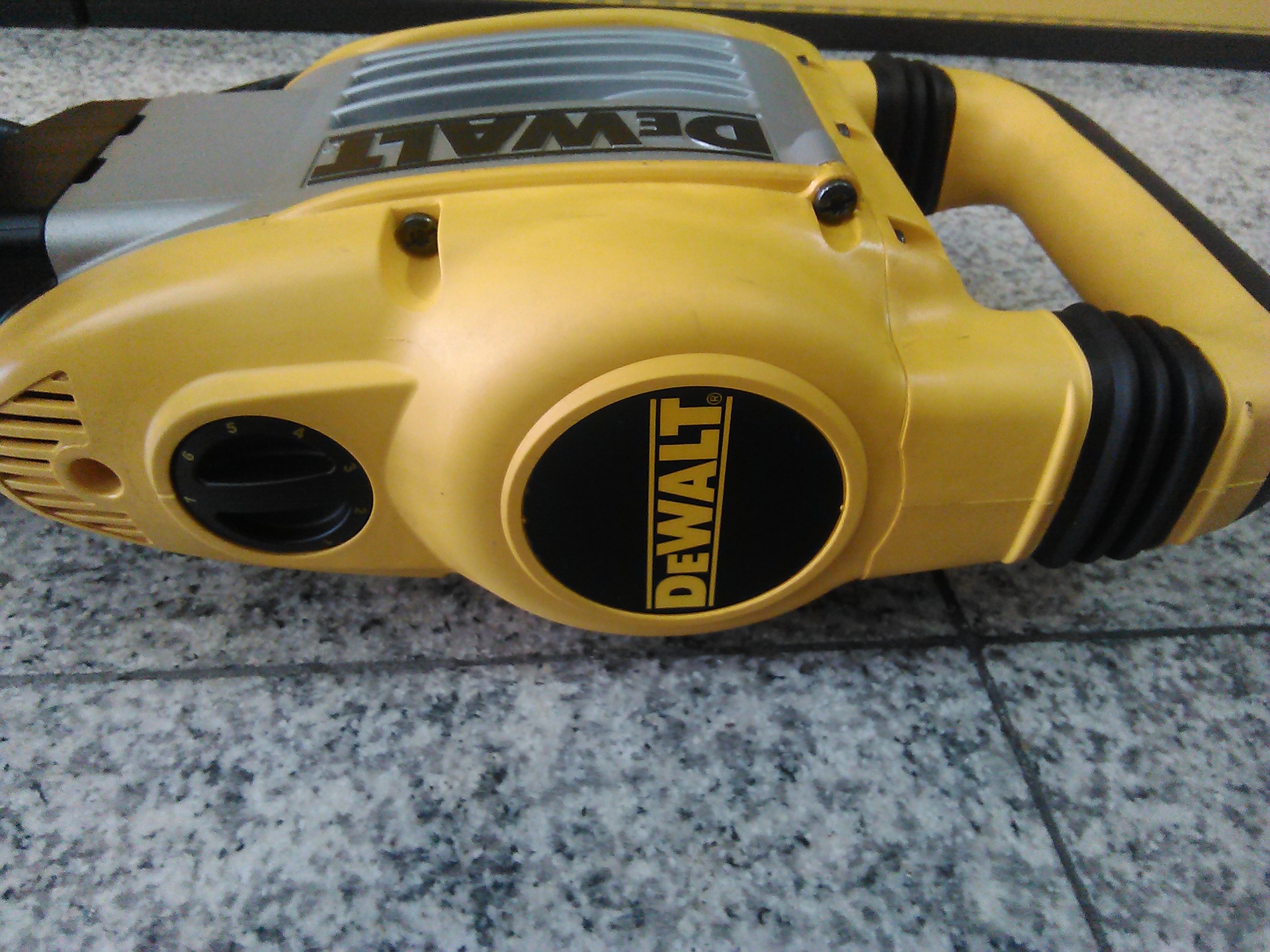 电镐 得伟 d25901