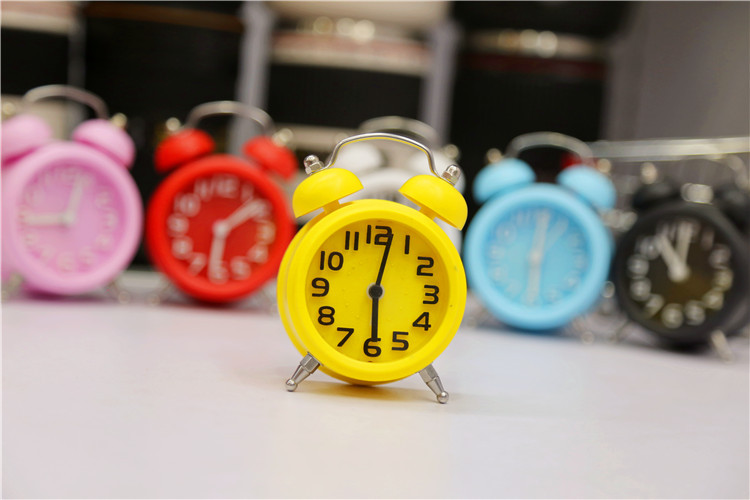 新款可爱卡通糖果撞色打铃小闹钟2a数字静音小钟圣诞礼物