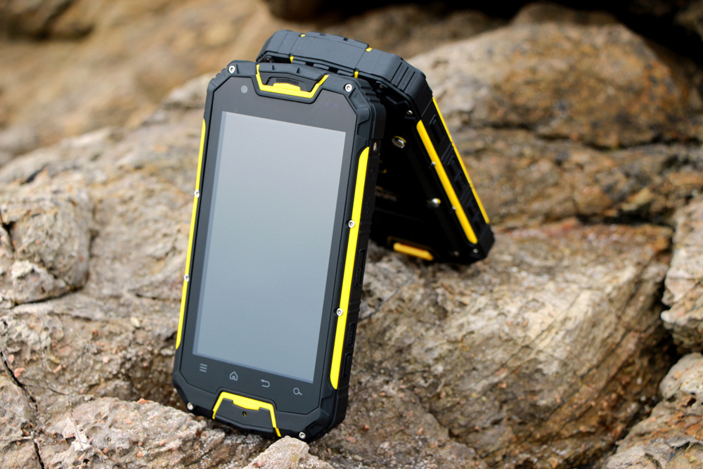 智能三防手机 4.5寸防水防摔双核户外运动手机