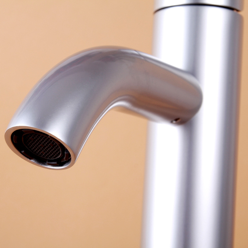 厂家直销 优质太空铝家用水龙头 防溅地漏花洒实用 现货批发