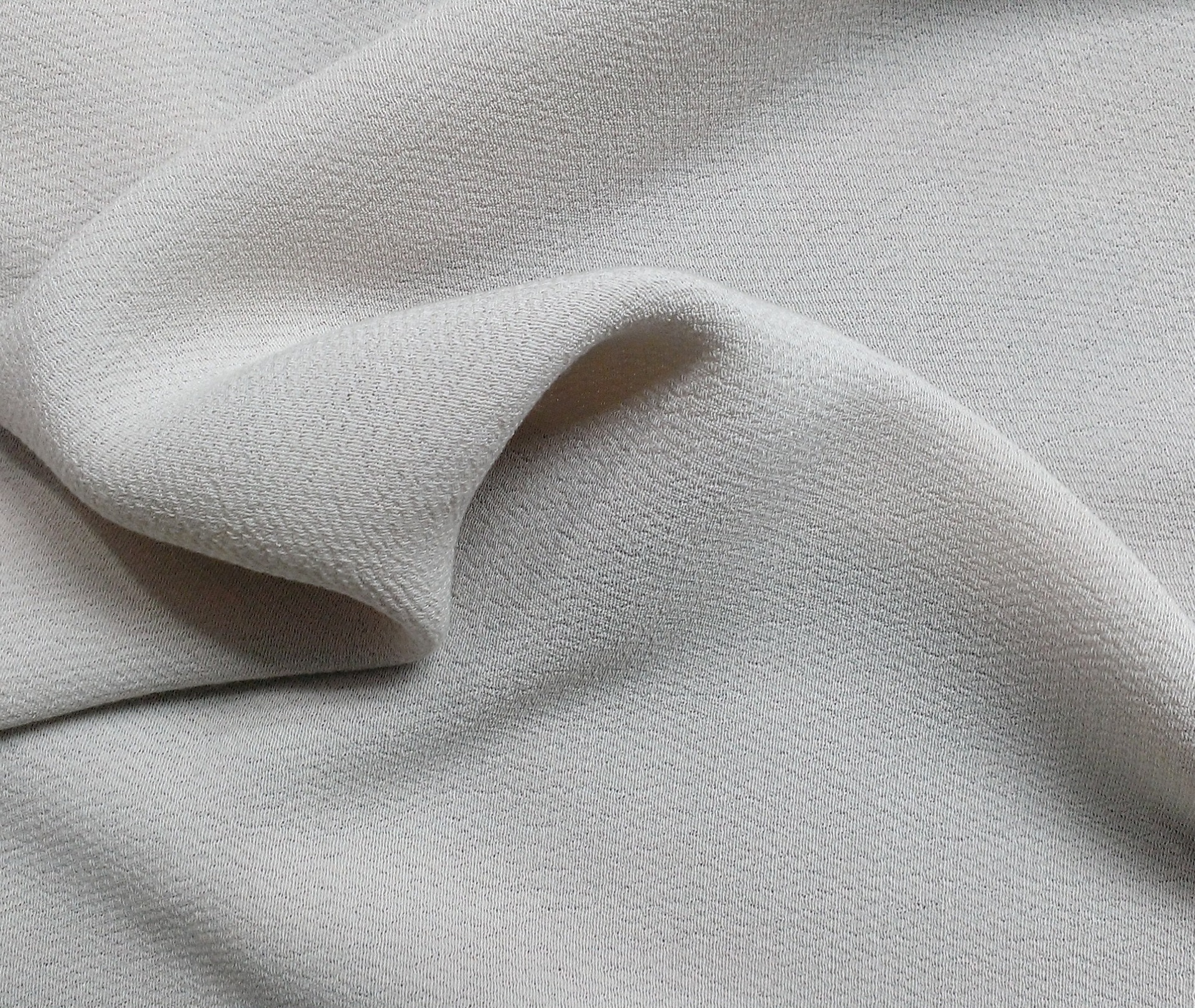 120d*16s人丝人棉斜纹绉