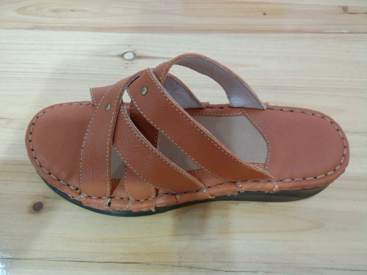 新款春夏季 真皮休闲时尚皮凉鞋 手工缝线女拖鞋 厂家直销