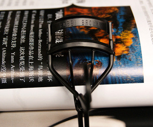 bobbi brown 波比布朗黑色专业完美弧度睫毛夹~超好用