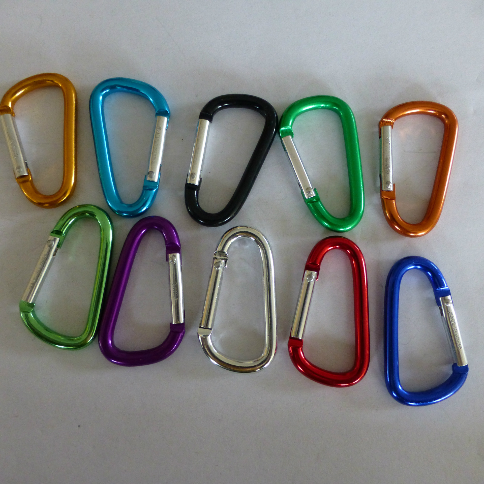 d型圆型5厘米登山扣挂钓钥匙扣桔色紫色蓝色红色天蓝色白色黑色