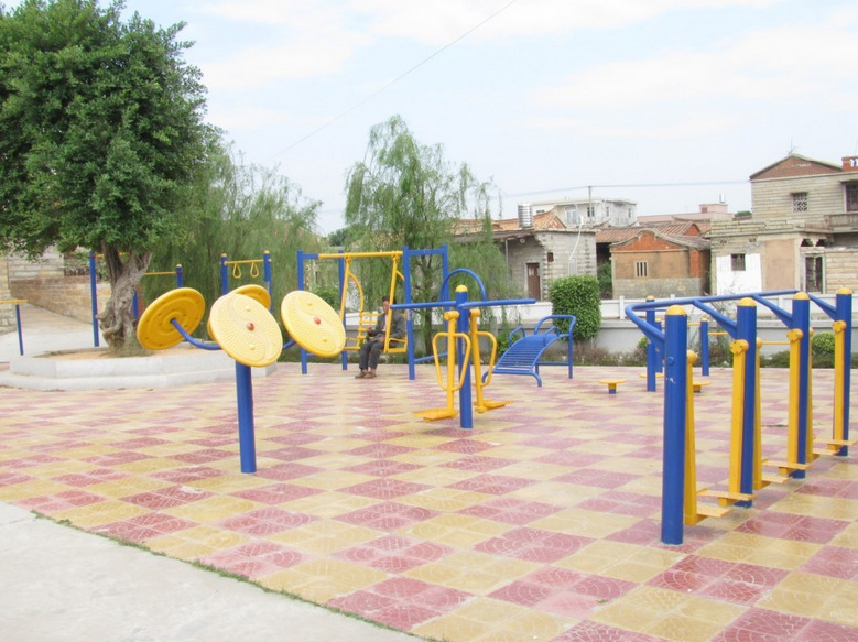 老年人可持续使用的居住区户外活动空间研究——介助·介护老年人的