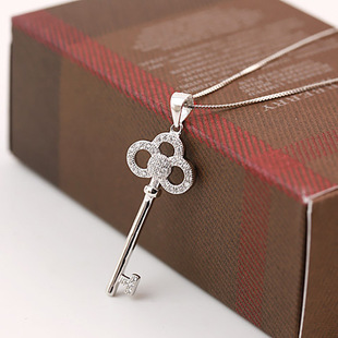 韩国时尚 s925纯银吊坠女士钥匙镶钻石项坠项链 饰品批发采购